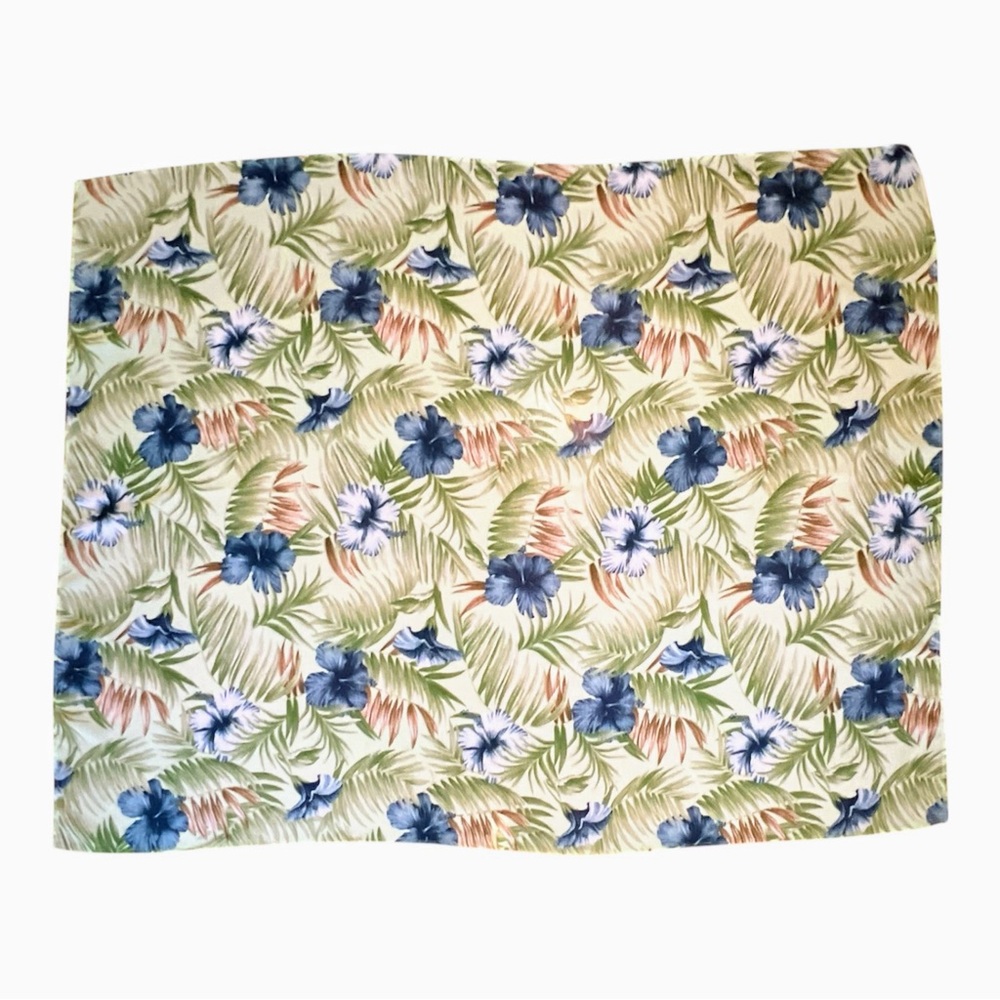 Tommy Bahama Vintage Green Scarf/Beach Cover Up 51”x39” Floral/Nature Print